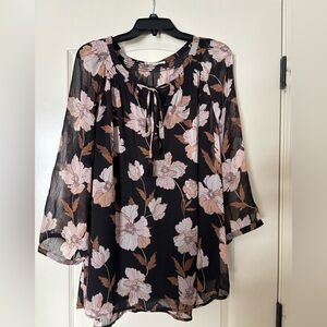 Les Serein Elegant Floral Black and Pink Blouse
